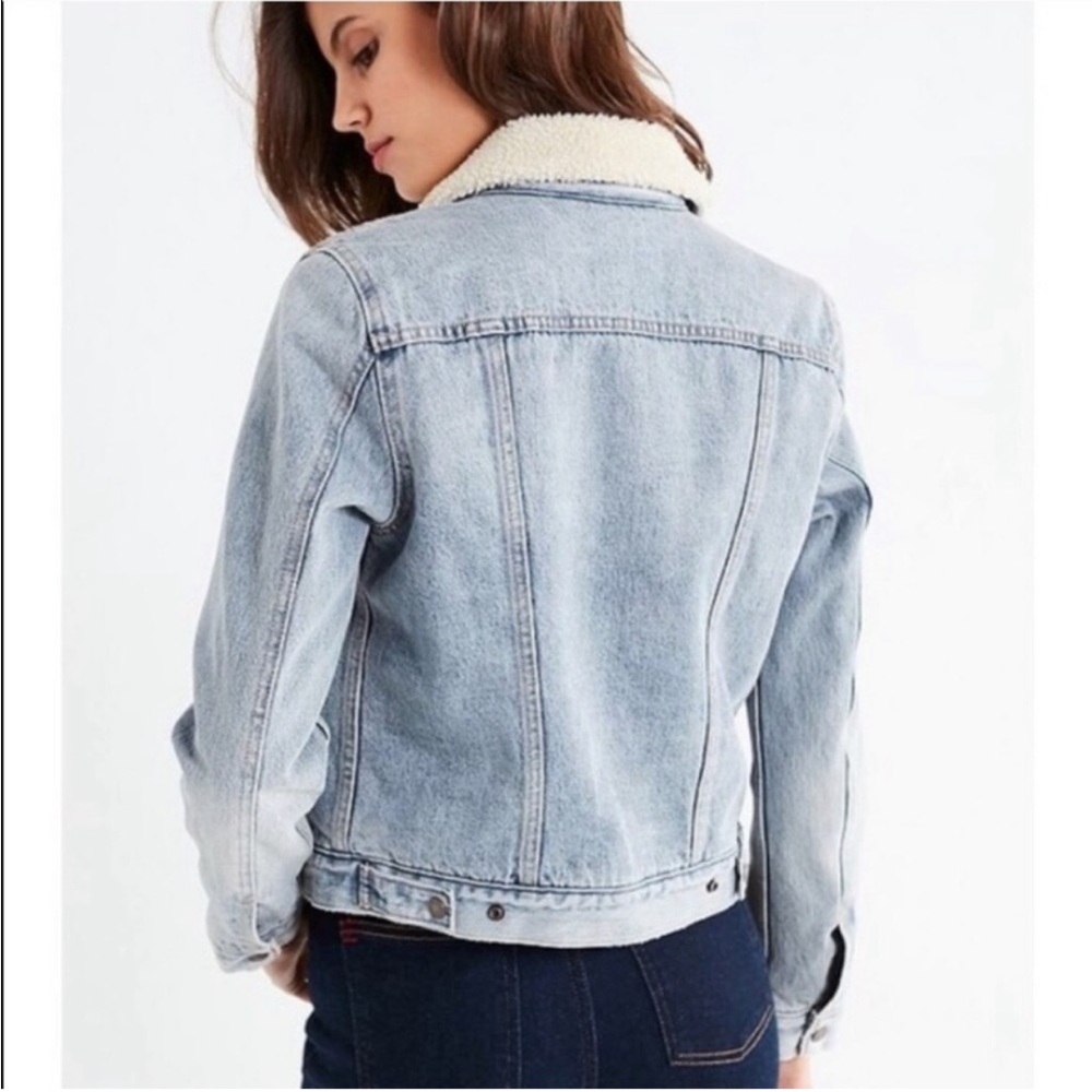 NEW Levi's Original Sherpa Trucker Jacket - Picture 5 of 11